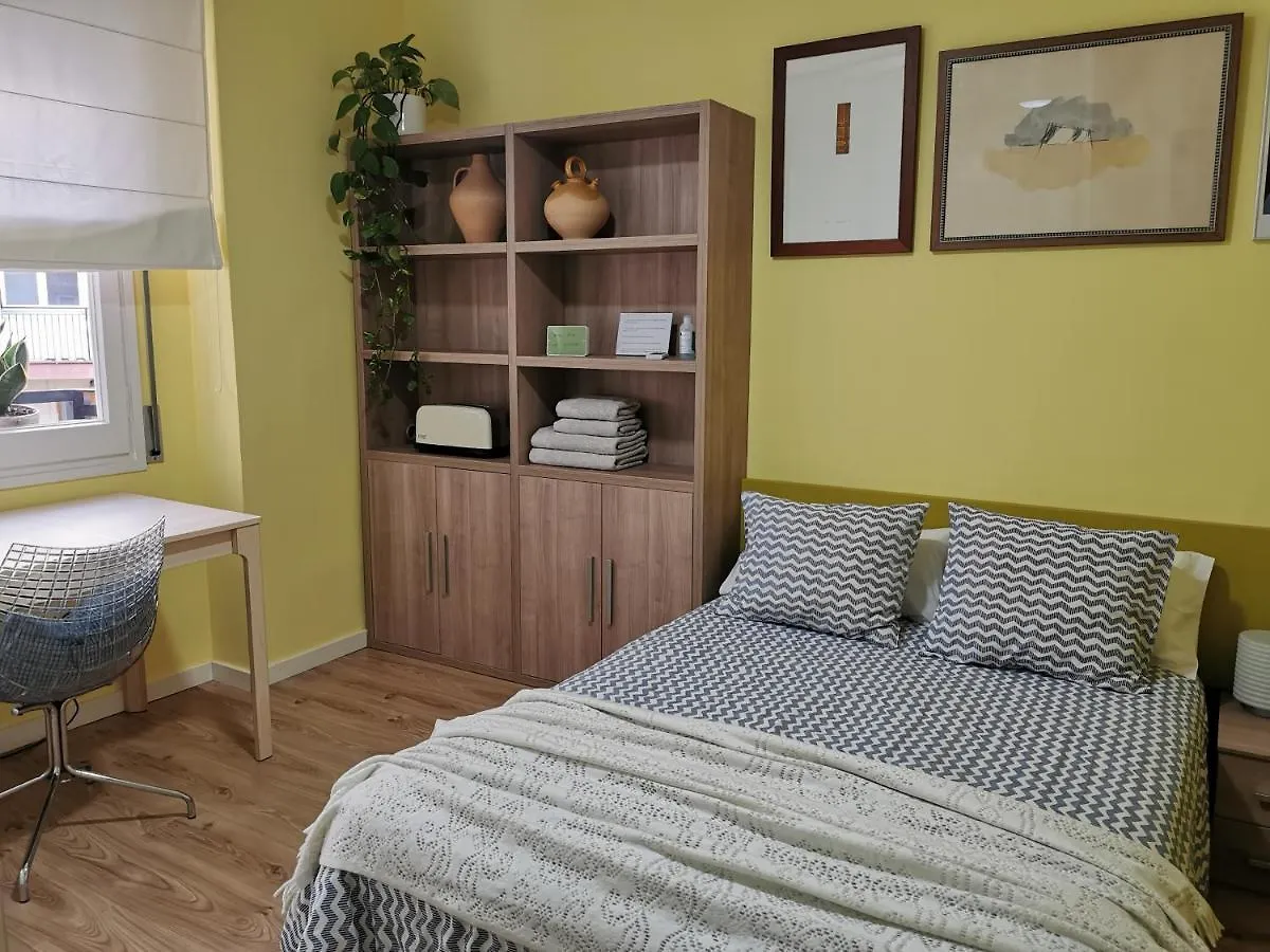 Dos habitaciones dobles en apartamento confortable L'Hospitalet de Llobregat