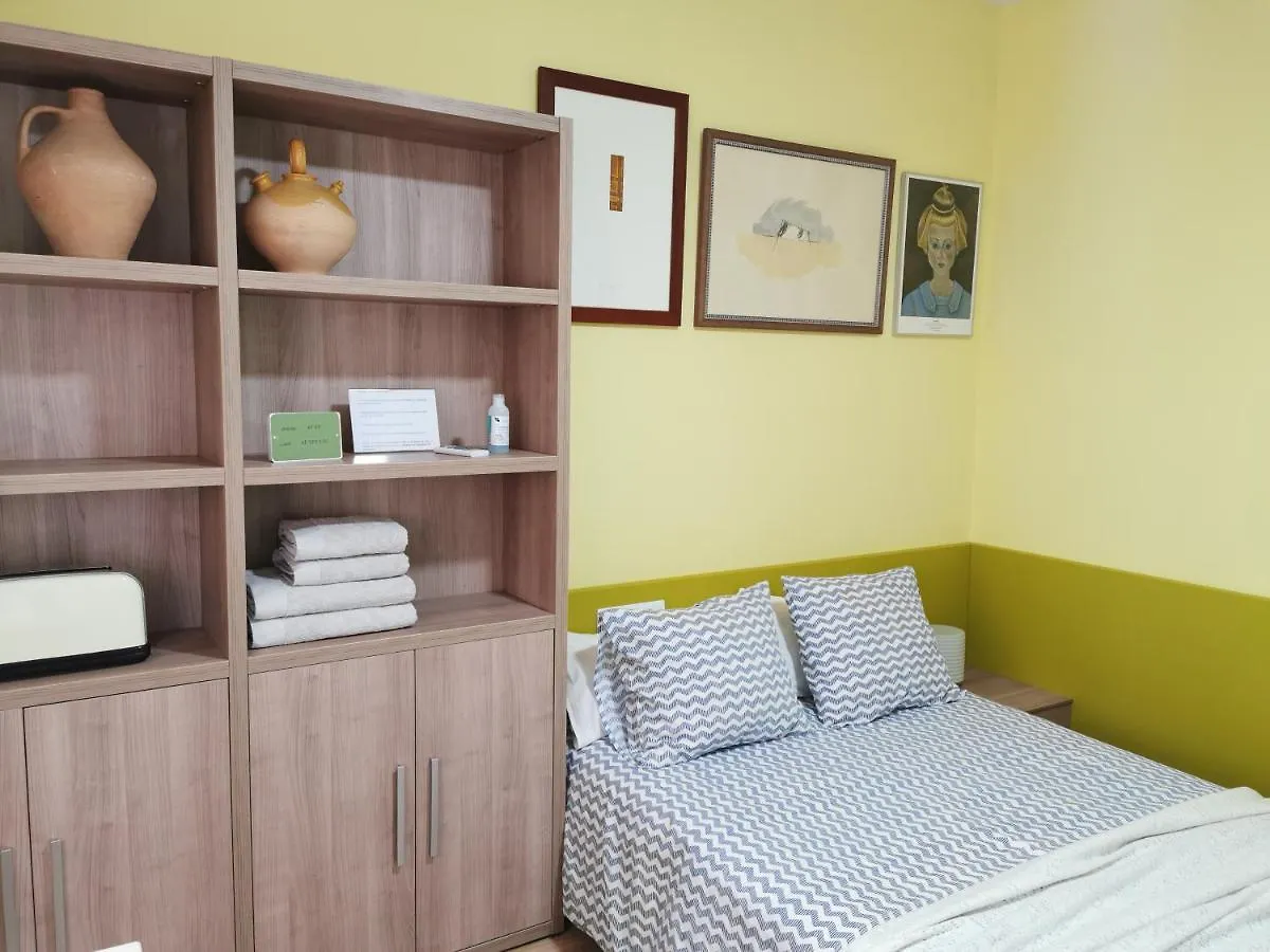 Habitación en casa particular Dos habitaciones dobles en apartamento confortable L'Hospitalet de Llobregat
