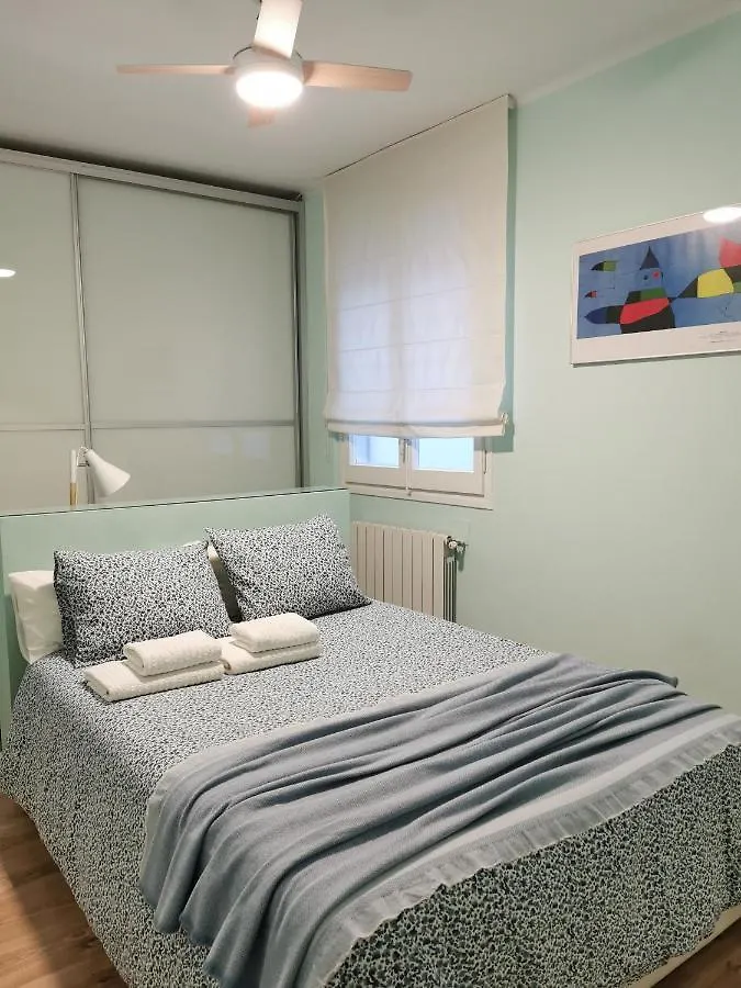 Dos habitaciones dobles en apartamento confortable L'Hospitalet de Llobregat